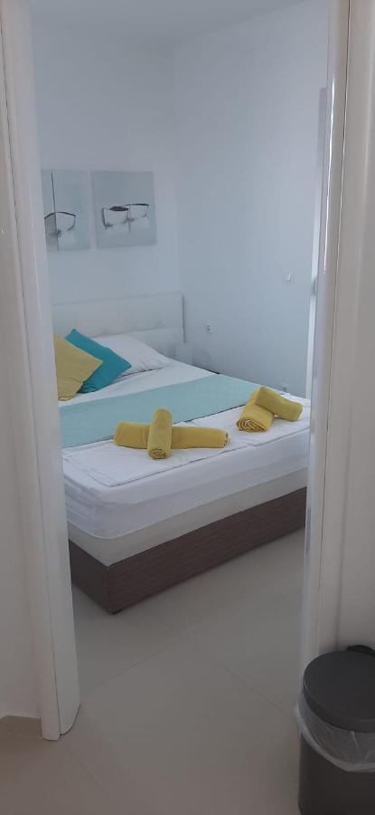 Apartment Adrijana Novalja Buitenkant foto