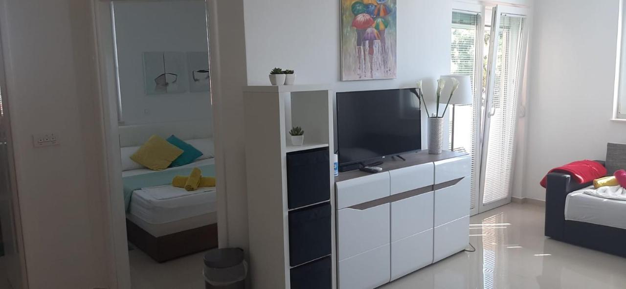 Apartment Adrijana Novalja Buitenkant foto